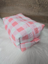 Load image into Gallery viewer, Pink and white checkered cosmetic bag