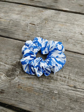 Load image into Gallery viewer, white and blue abstract print scrunchie