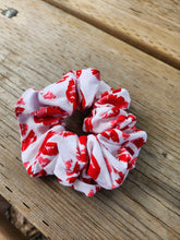 Load image into Gallery viewer, Kiss on the lips scrunchie
