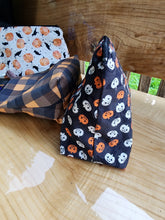 Load image into Gallery viewer, Tiny Pumpkin Make up bag
