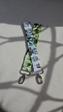 Load image into Gallery viewer, Succulent Key fob
