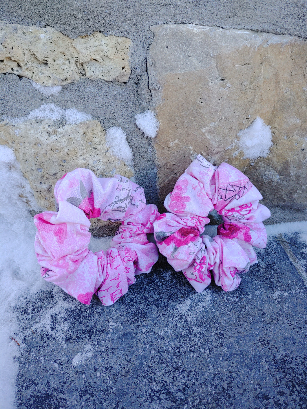When in Paris scrunchie