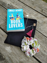 Load image into Gallery viewer, Summer Flame Scrunchie
