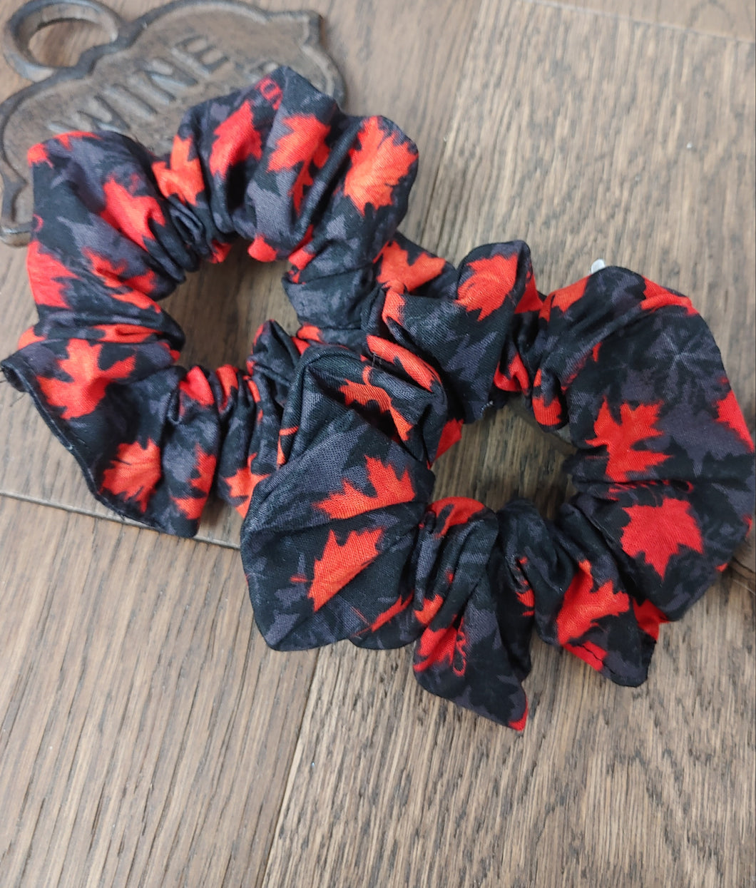 Canada Scrunchie